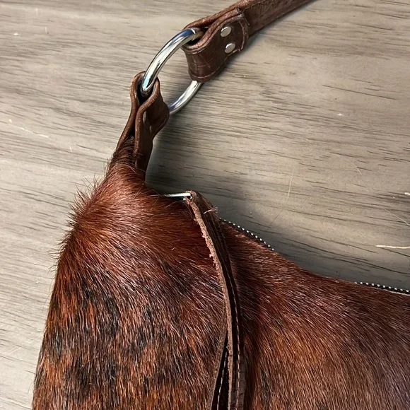 MAYA MOON OREGON DESIGN FUR & LEATHER CRESENT  HANDBAG - Picture 8 of 17